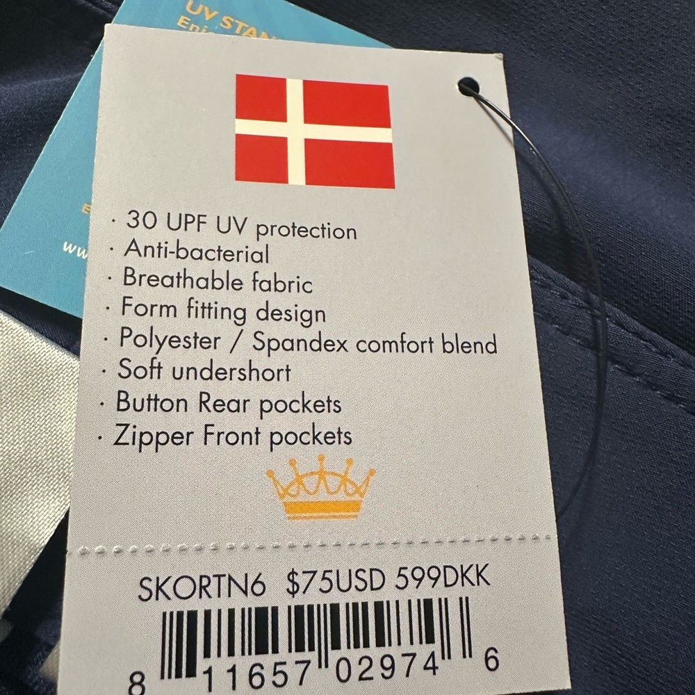 Blue Golf/Tennis Skort with UV protection and zippered pockets - Picture 6 of 7